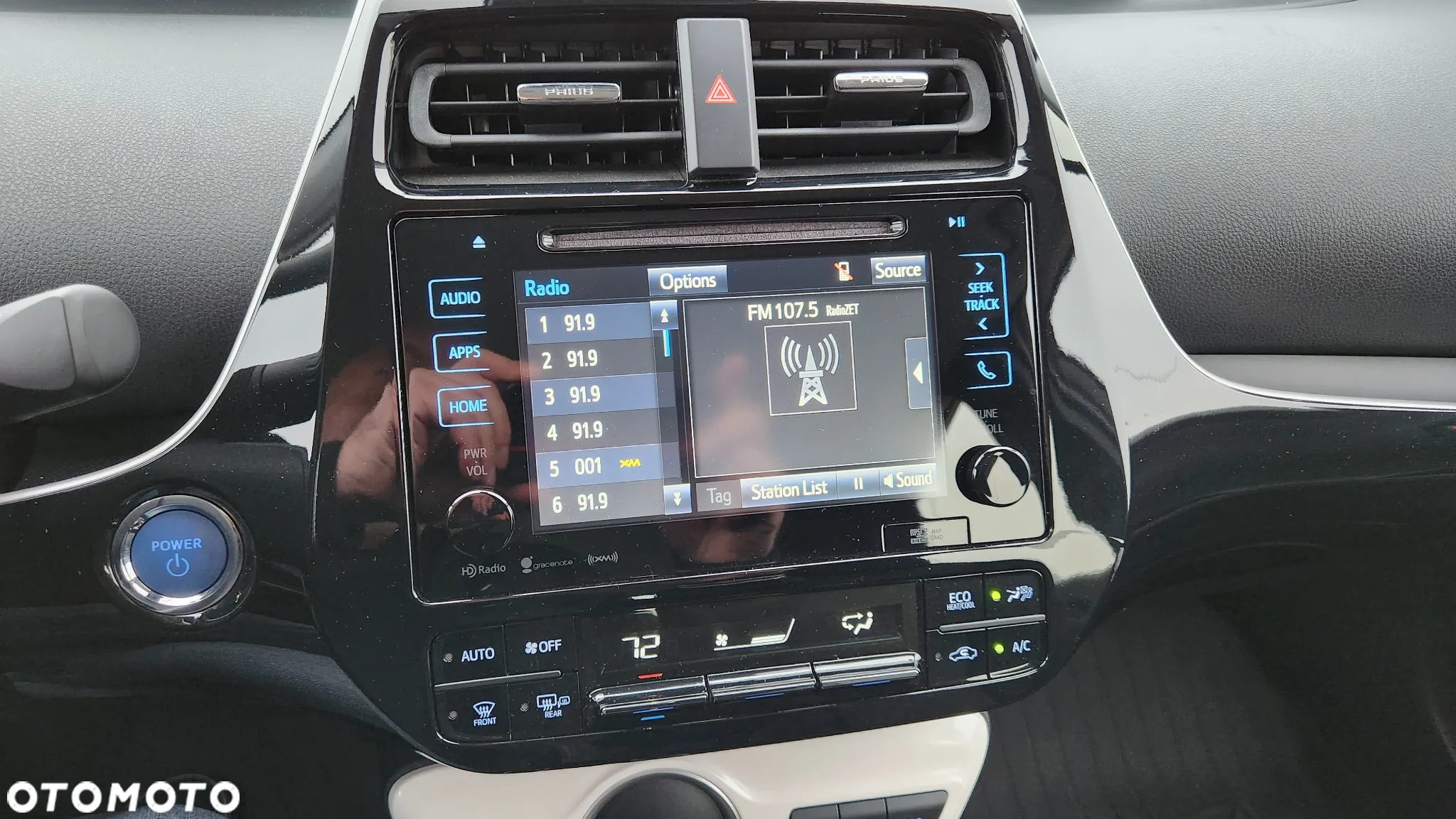 Toyota Prius Plug-in Hybrid - 25