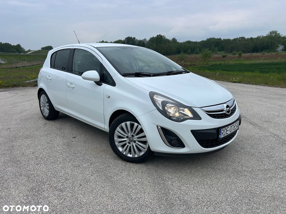 Opel Corsa 1.2 16V Essentia - 3