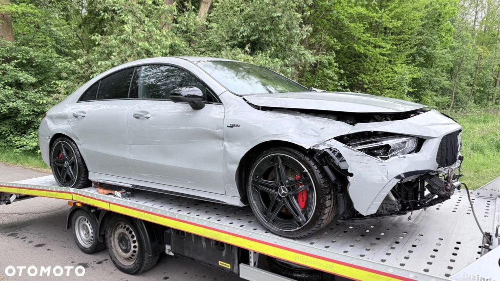 Mercedes-Benz CLA AMG 35 4Matic AMG Speedshift 7G-DCT - 7