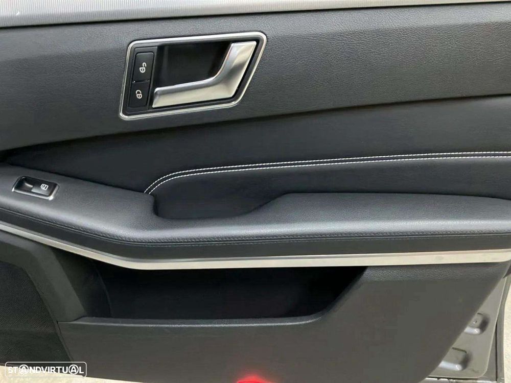 Mercedes-Benz E 300 Bluetec Hybrid Avantgarde - 22