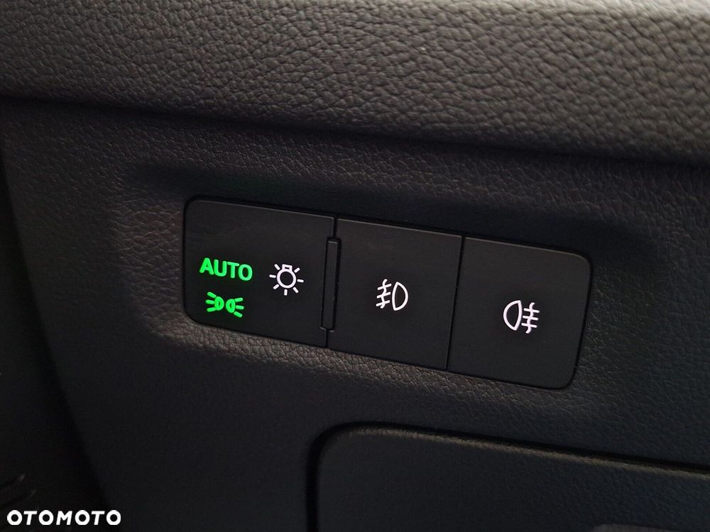 Skoda Octavia 2.0 TDI Ambition - 36