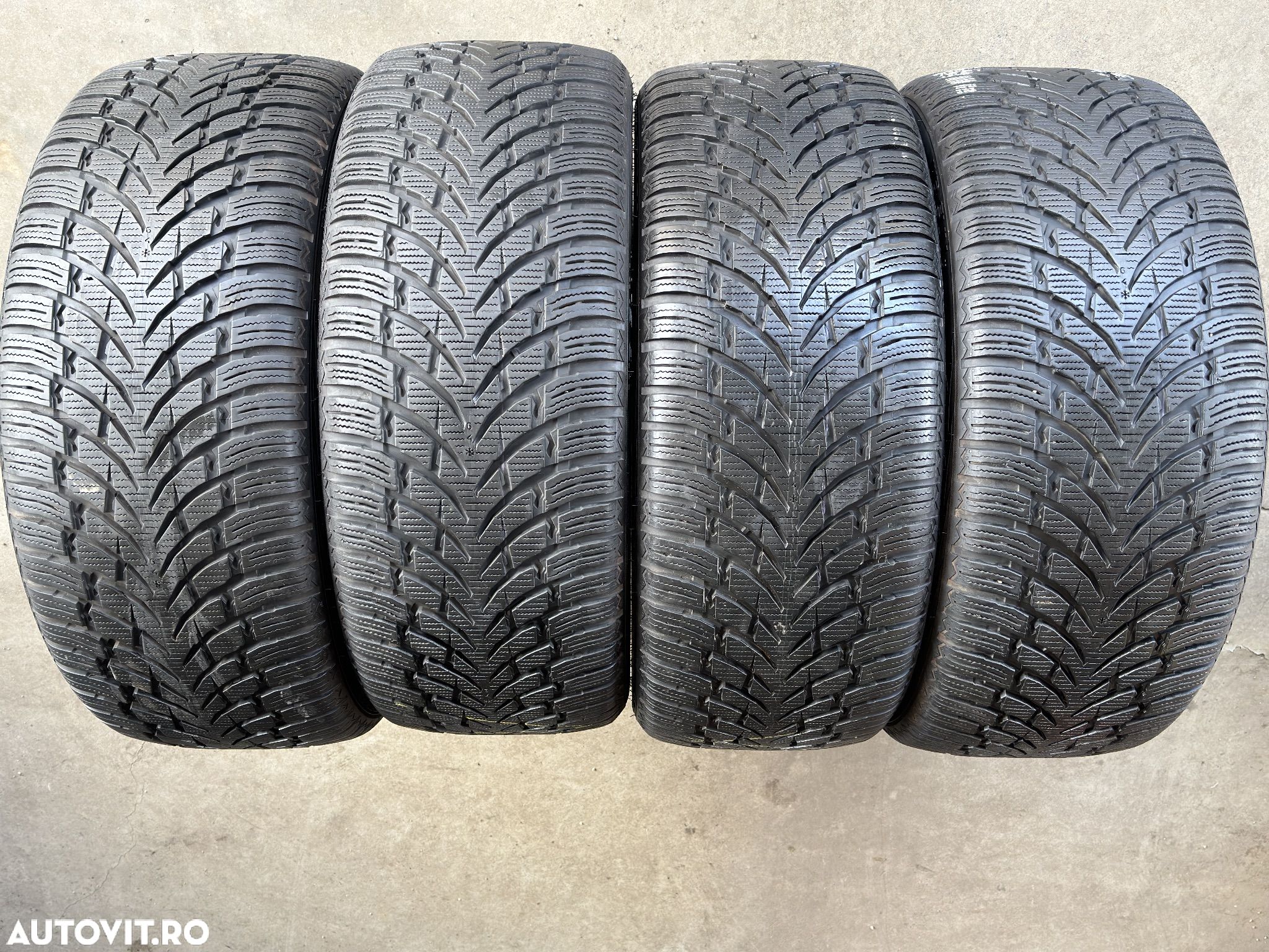 Vând 4 anvelope 255/45/21 nokian de iarnă ca noi - 1
