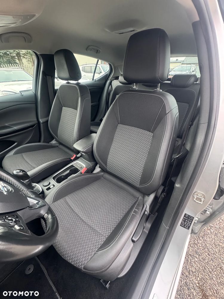 Opel Astra 1.4 Turbo Start/Stop Innovation - 12