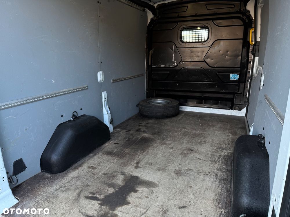 Ford Transit - 20