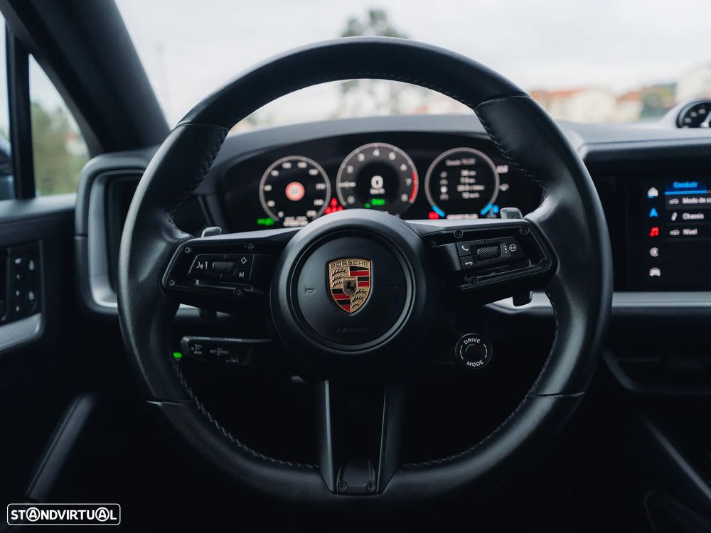 Porsche Cayenne Coupé E-Hybrid - 18