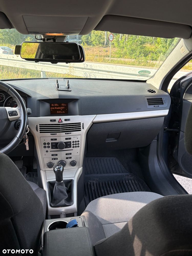 Opel Astra - 22
