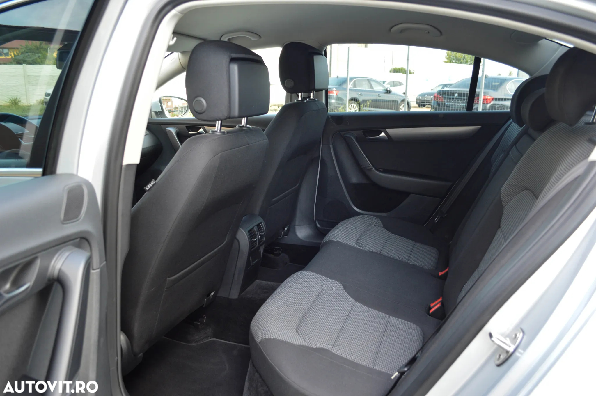 Volkswagen Passat 1.4 TSI BlueMotion Technology Comfortline - 8