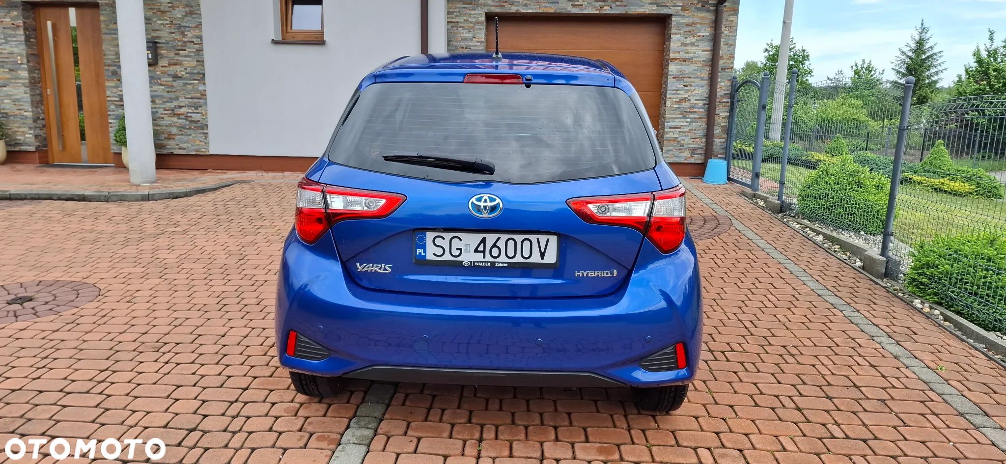 Toyota Yaris Hybrid 100 Premium EU6 - 1