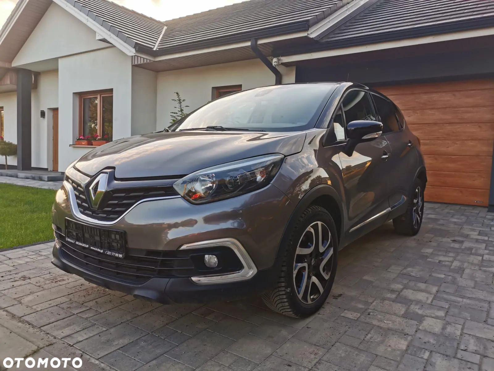 Renault Captur - 1
