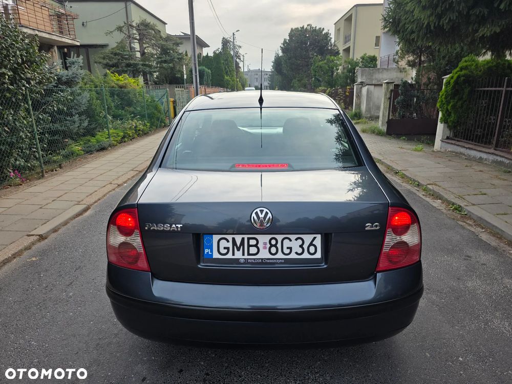 Volkswagen Passat - 6