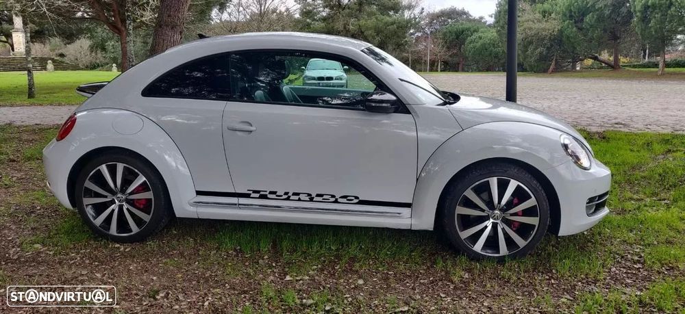 VW New Beetle 2.0 TSI Sport DSG - 2