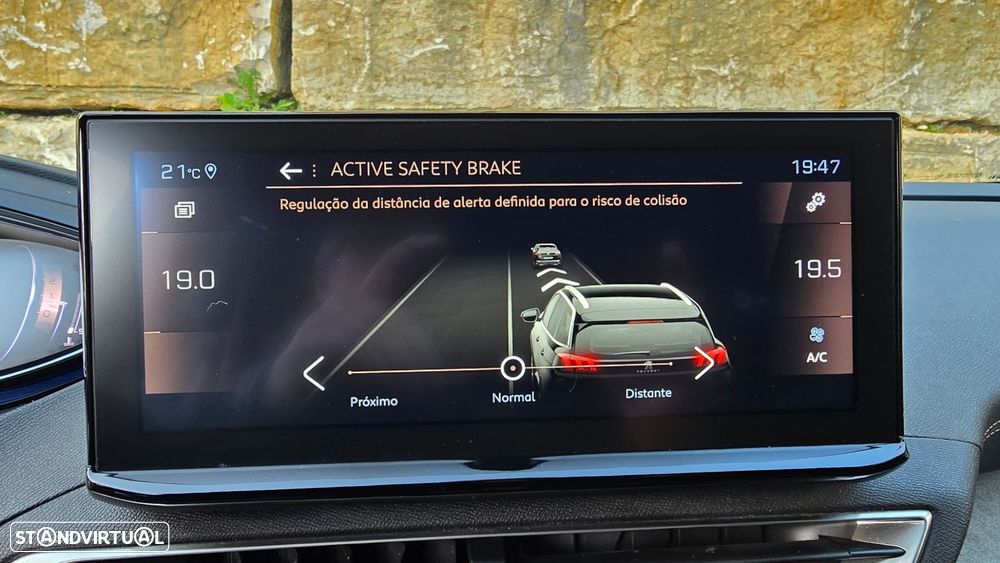 Peugeot 5008 1.5 BlueHDi GT EAT8 - 30