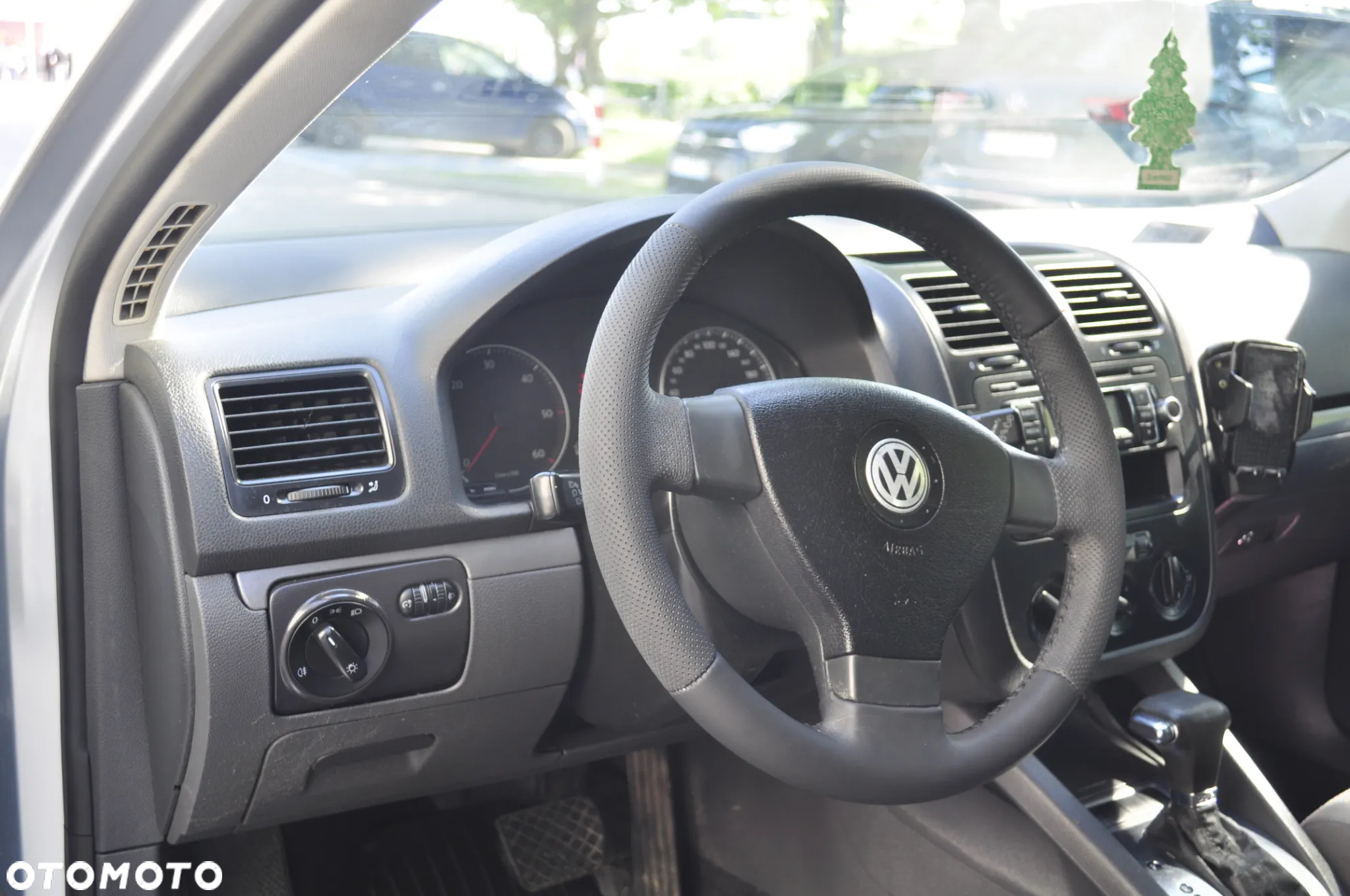 Volkswagen Golf - 9