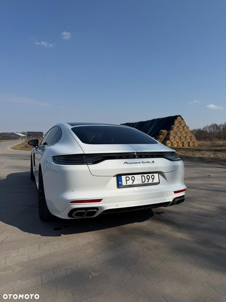 Porsche Panamera Turbo S - 4