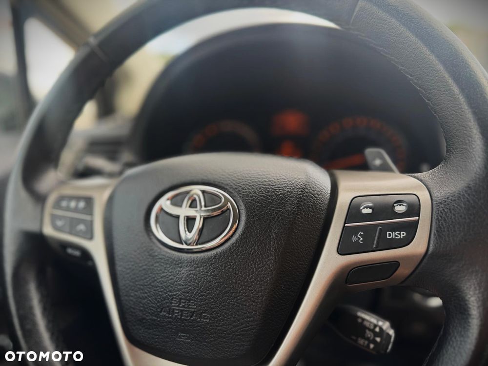 Toyota Avensis 2.0 Sol plus EU5 MS - 22