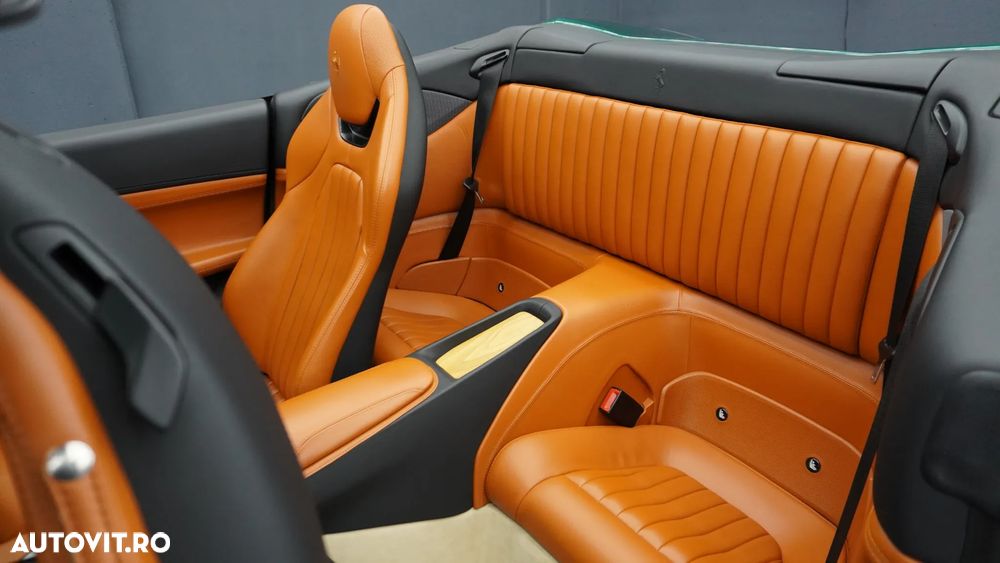 Ferrari Portofino - 25