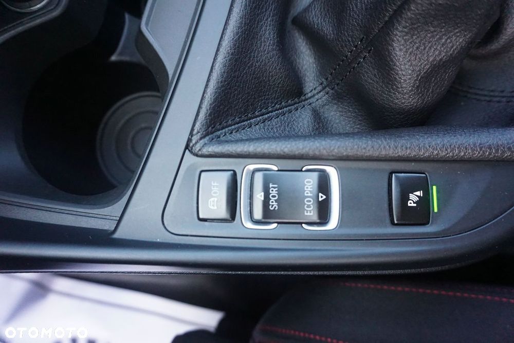 BMW Seria 1 120d Sport Line - 22