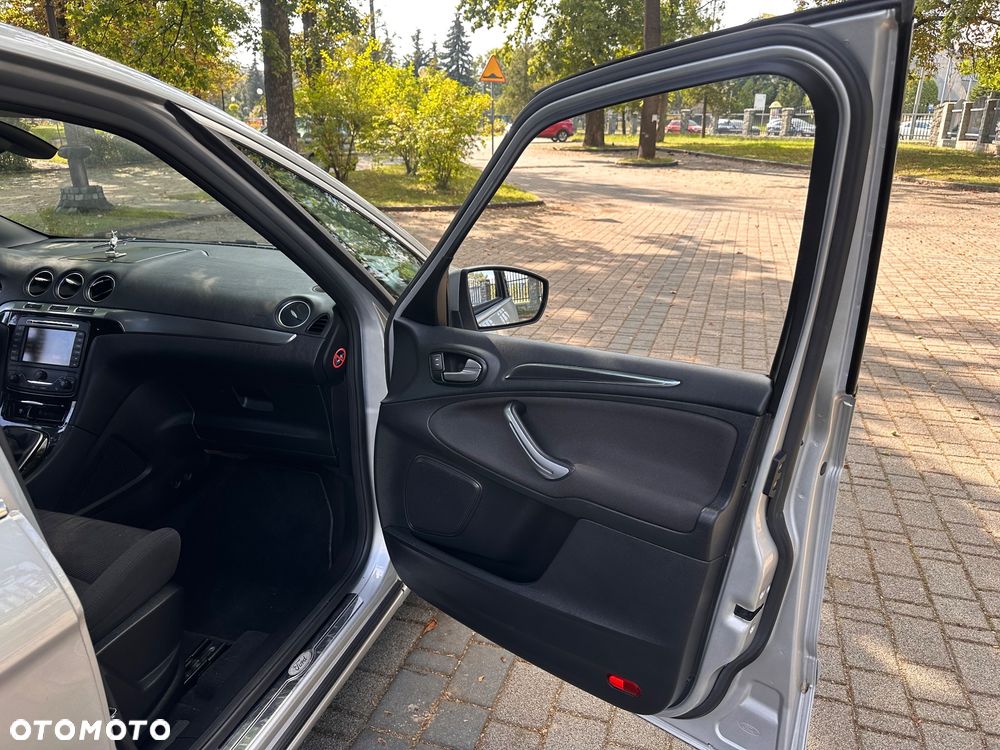 Ford S-Max 2.0 TDCi Titanium - 24