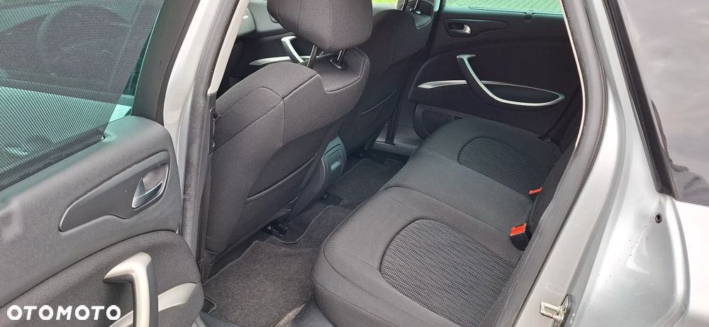Citroën C5 Tourer HDi 165 FAP Business Class - 19