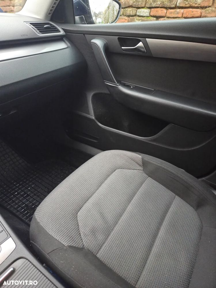 Volkswagen Passat Variant 2.0 TDI 4Motion BlueMotion Technology Comfortline DSG - 13