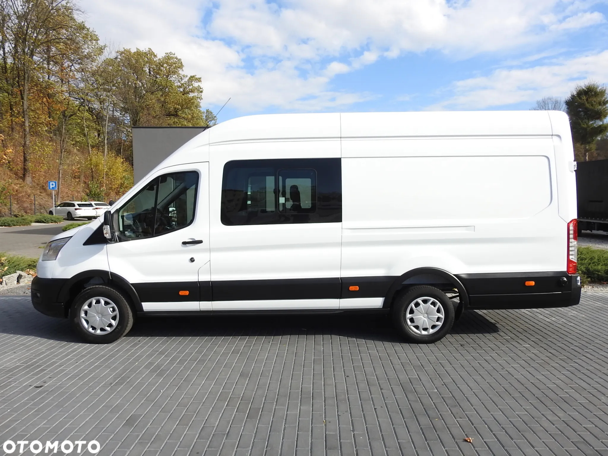 Ford TRANSIT FURGON BRYGADÓWKA 6 MIEJSCA TEMPOMAT KLIMATYZACJA LEDY 130KM [ J78198 ] - 10