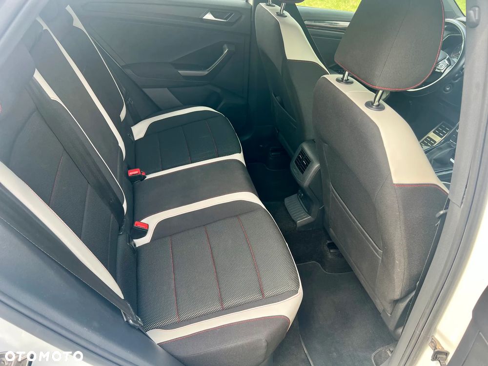 Volkswagen T-Roc 1.5 TSI ACT OPF Sport - 17