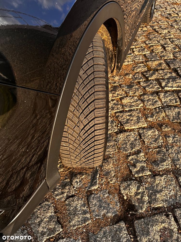 Nissan Qashqai 1.5 dCi N-CONNECTA - 24