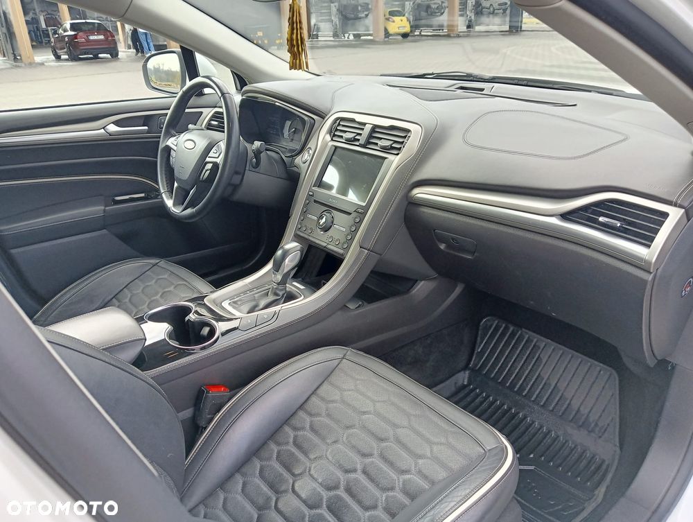 Ford Mondeo 2.0 Hybrid Vignale Plus - 8