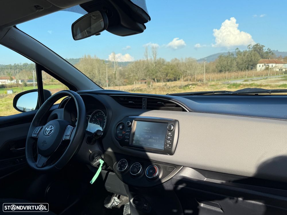 Toyota Yaris 1.0 VVT-i Comfort Plus - 29