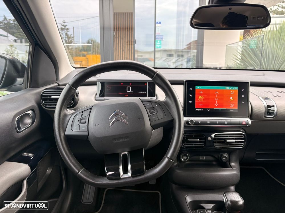 Citroën C4 Cactus 1.2 PureTech Shine - 36