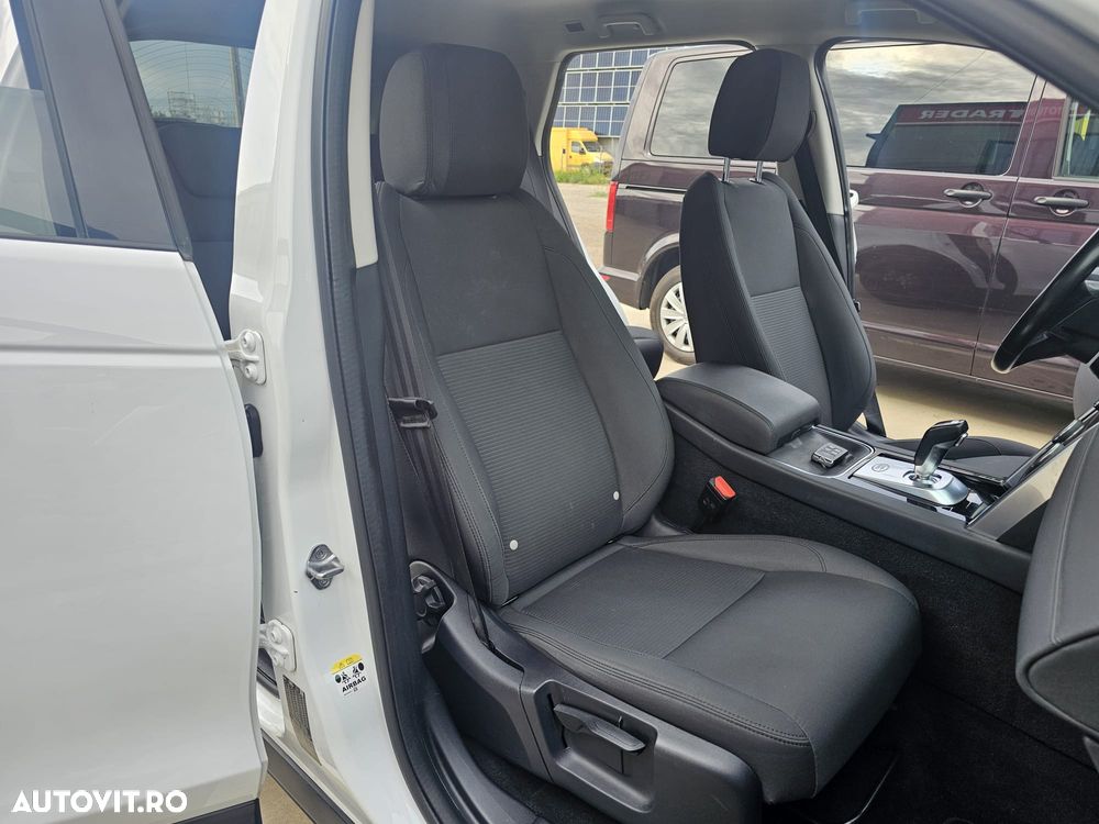 Land Rover Discovery Sport 2.0 D200 MHEV Dynamic S - 18