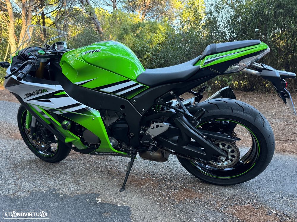 Kawasaki ZX 10 R Aniversario - 13