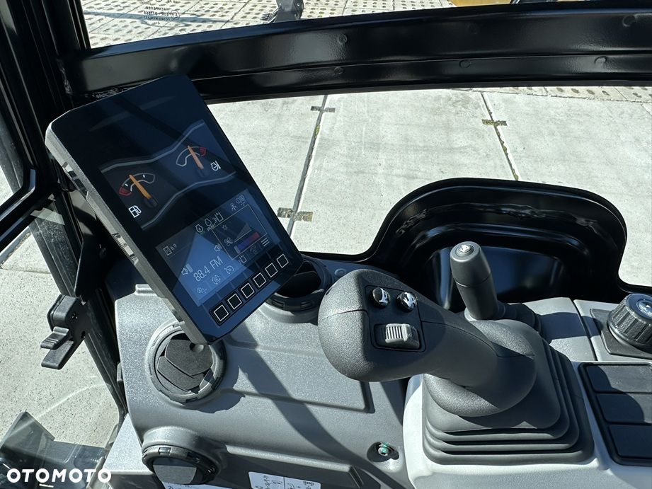 Caterpillar 302 CR - 25