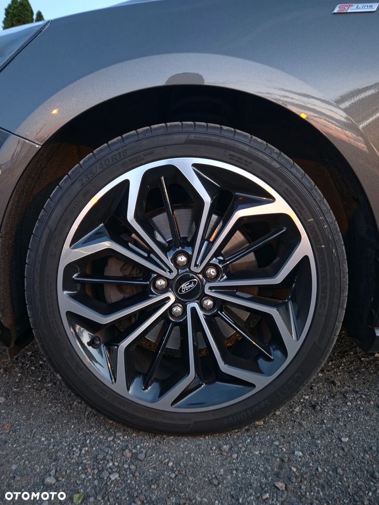 Ford Focus 1.5 EcoBoost ST-Line - 16