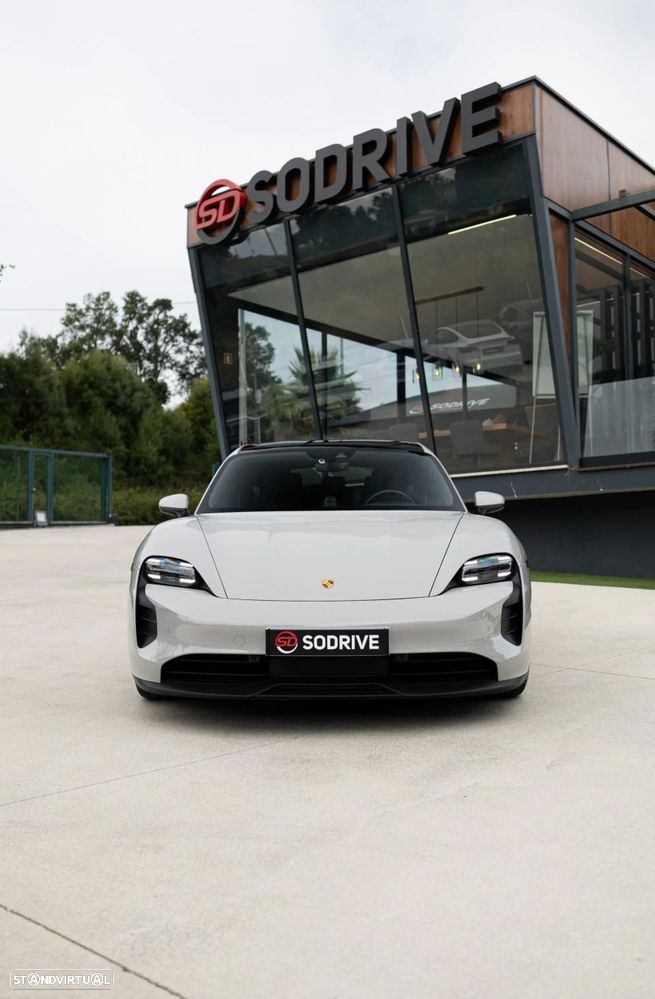 Porsche Taycan Sport Turismo - 4