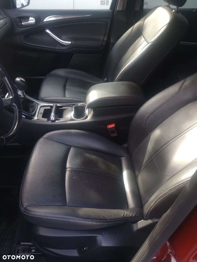 Ford S-Max - 9