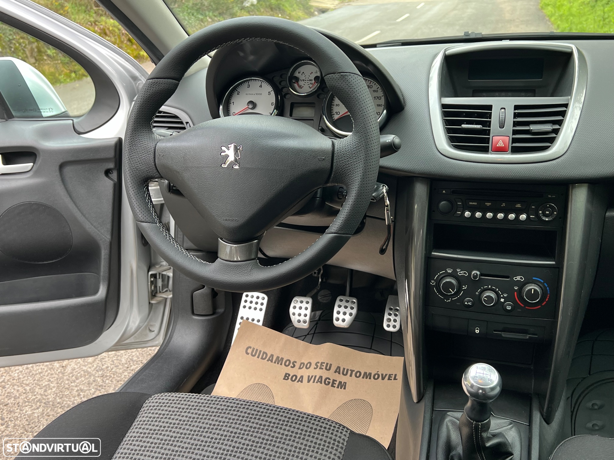 Peugeot 207 1.4 16V SE Sportium - 8