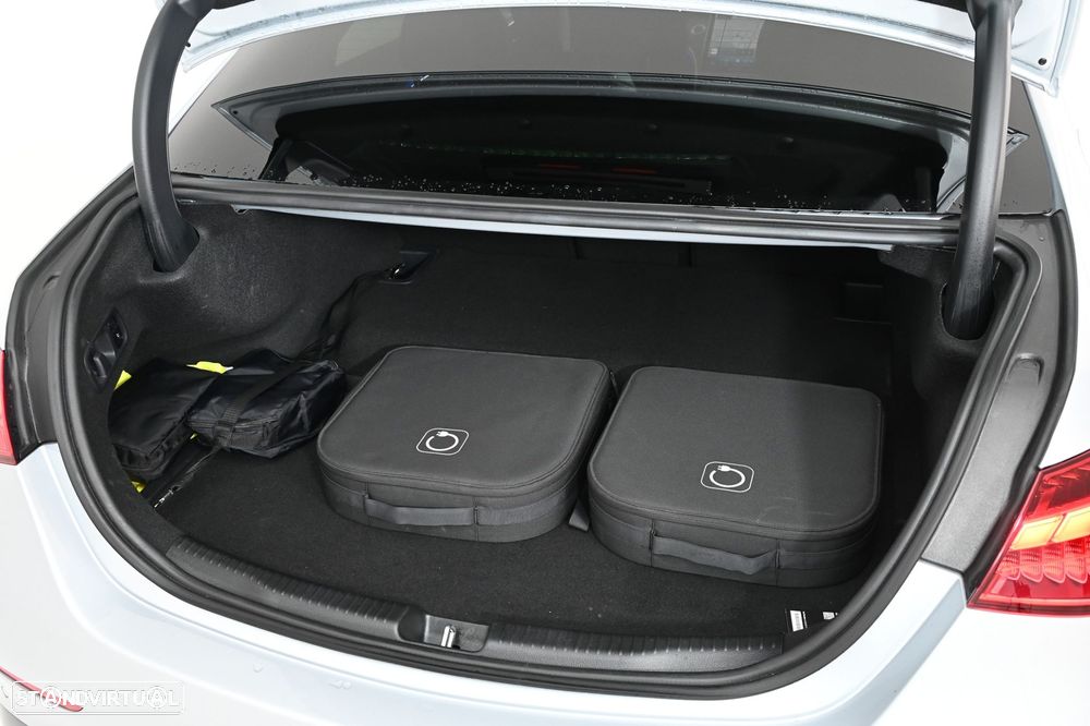 Mercedes-Benz C 63 AMG S E Performance 4Matic - 9