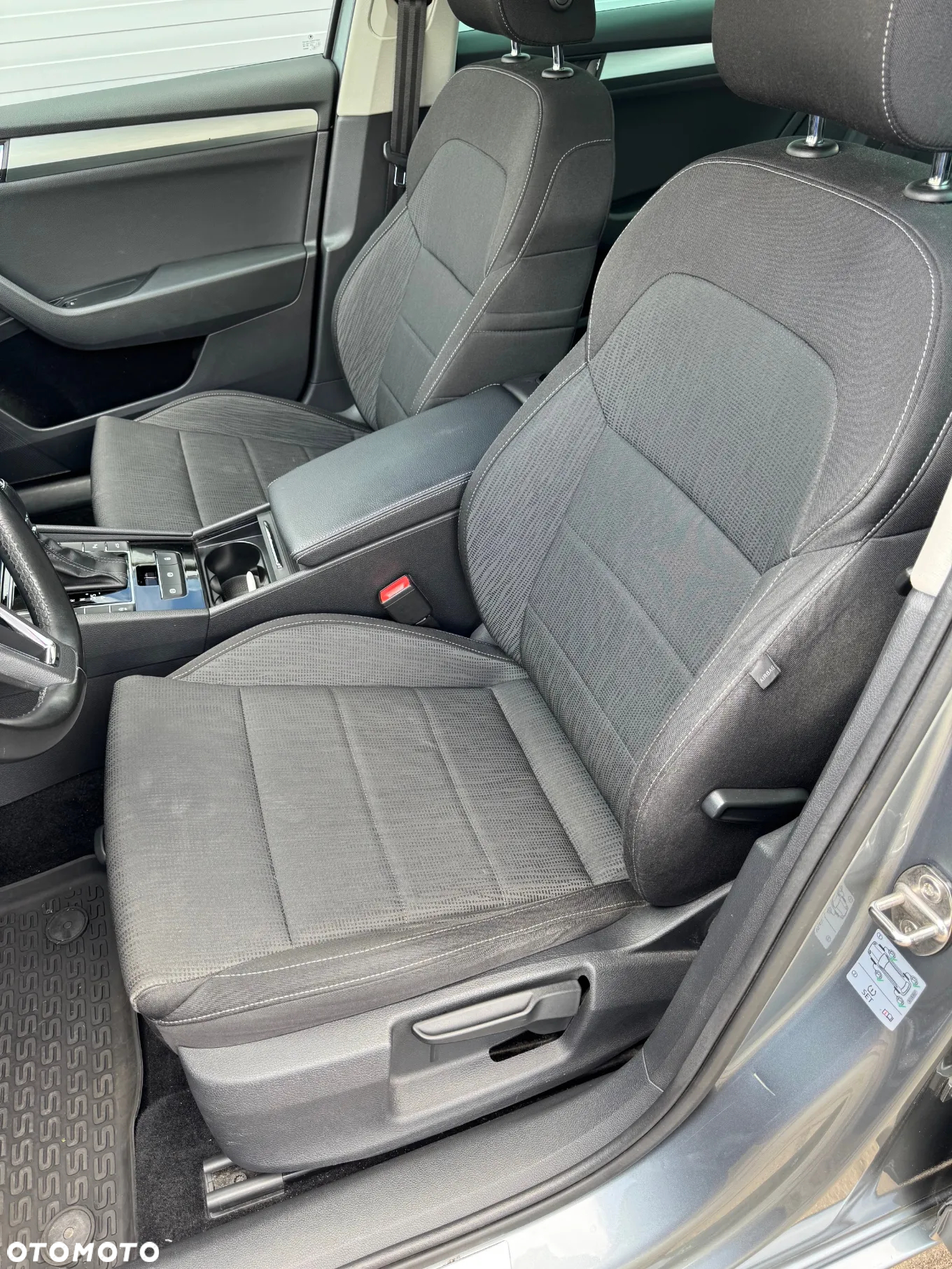 Skoda Superb 2.0 TDI Ambition DSG - 15