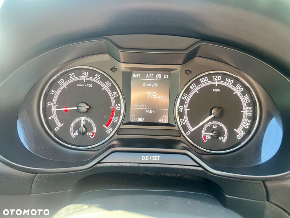 Skoda Octavia 1.6 TDI DSG Premium Edition - 15