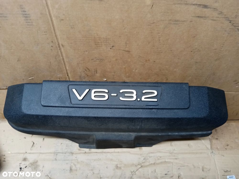 Pokrywa osłona silnika Audi A6 C6 3.2 FSI 06E103925A - 2