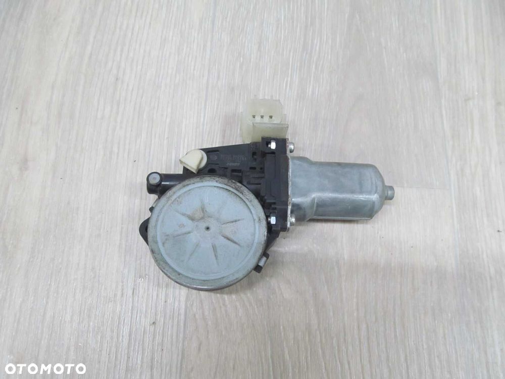 NISSAN CABSTAR MAXITY NT400 SILNICZEK SZYBY PRAWY 80730-MA00C 07-15 - 1