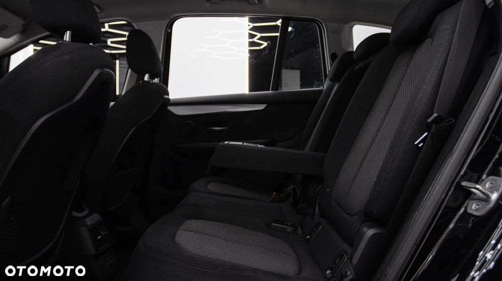BMW Seria 2 218i GT - 19