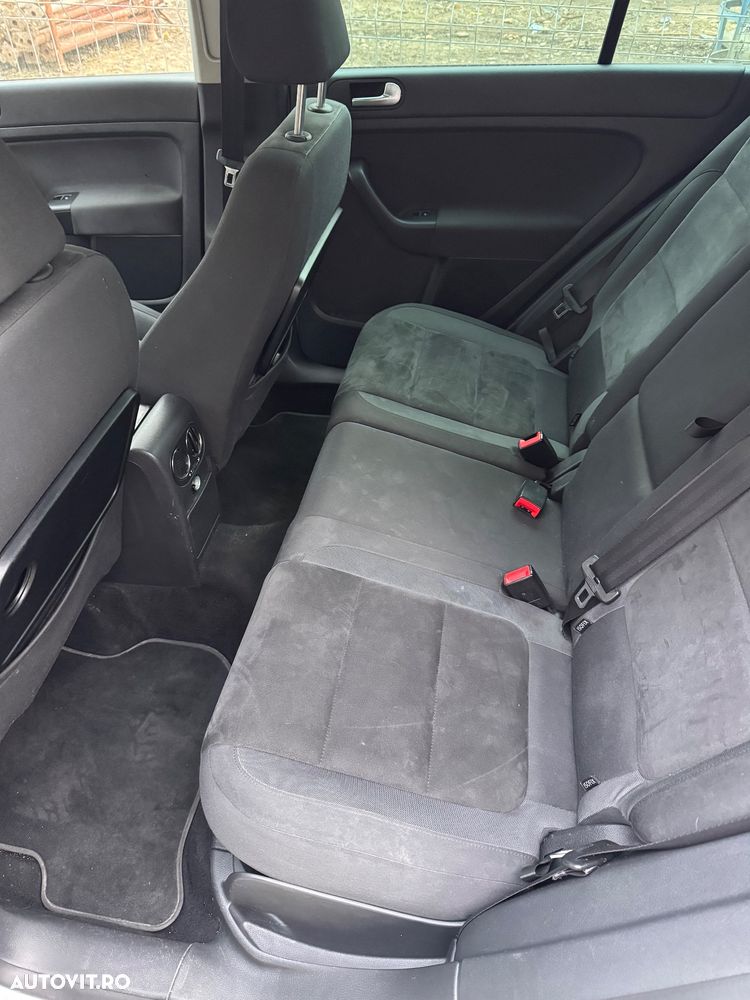 Volkswagen Golf Plus - 11