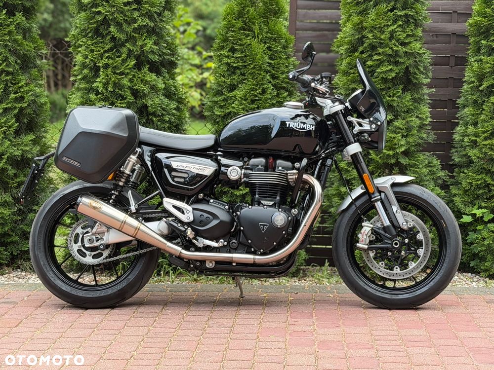 Triumph Speed Twin - 3