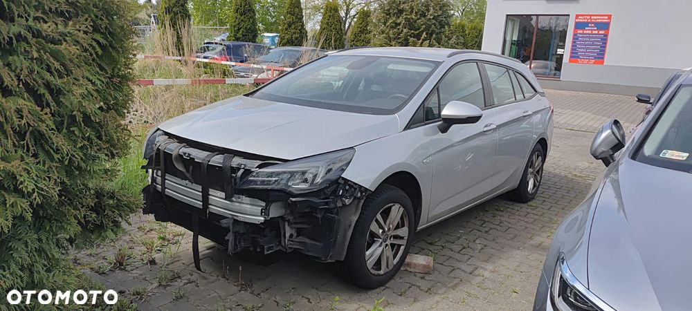 Opel Astra 1.5 CDTI Elegance S&S - 4