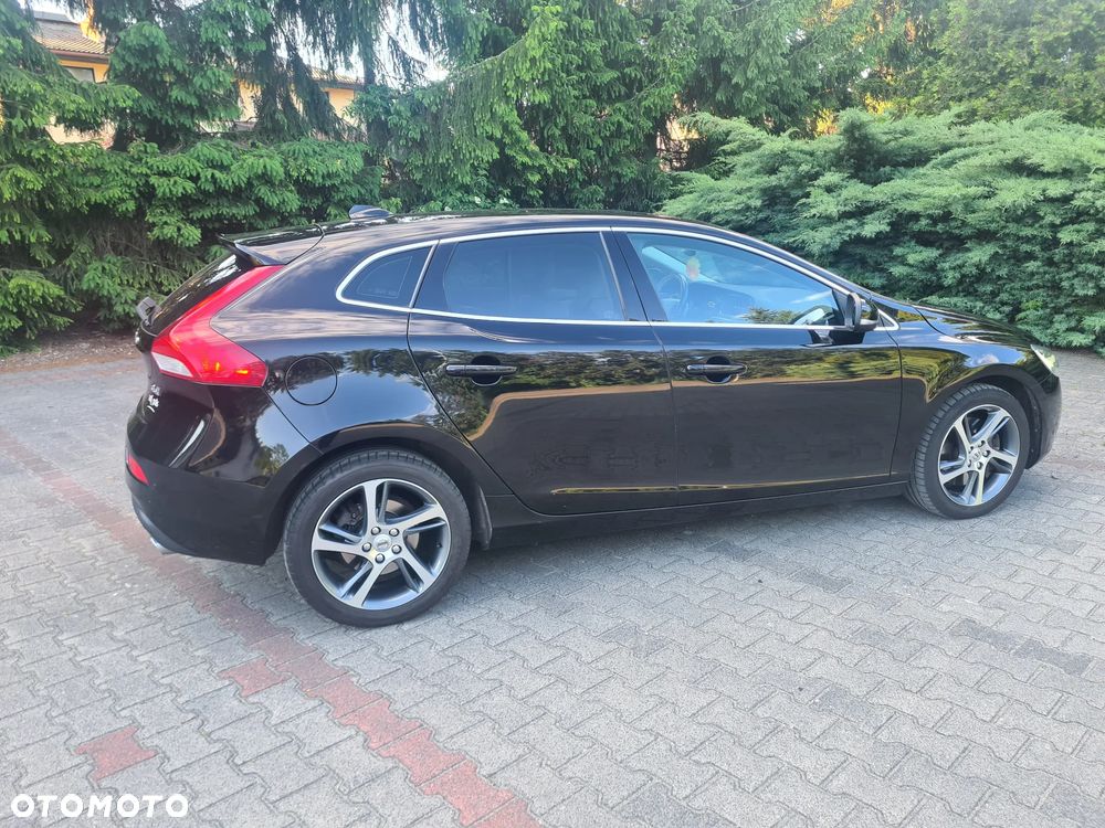 Volvo V40 D3 Inscription - 9