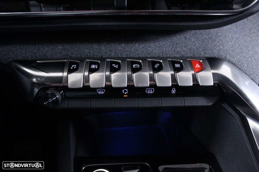 Peugeot 3008 1.5 BlueHDi Allure Pack EAT8 - 29