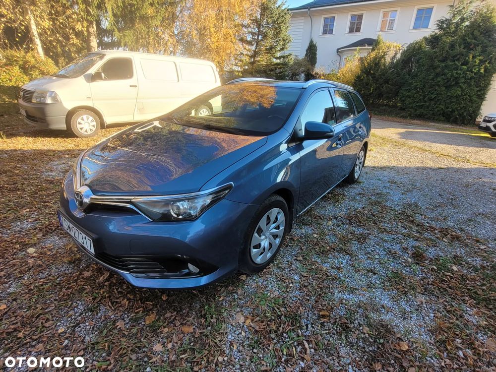 Toyota Auris 1.6 Premium - 3