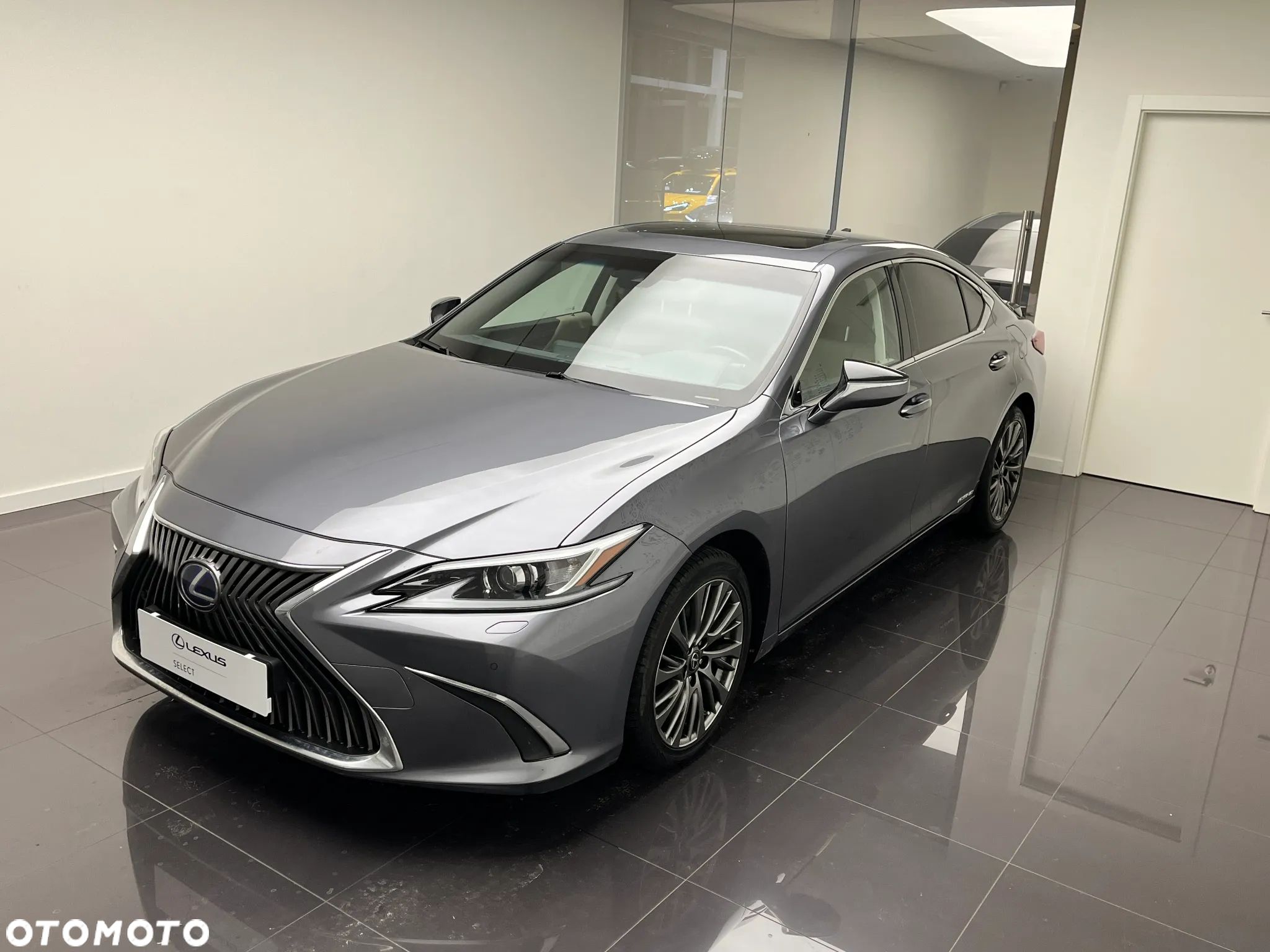 Lexus ES 300h Business Edition - 1